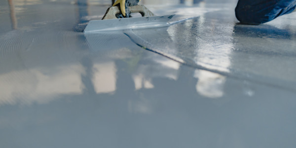 Pintar Fachadas de Naves Industriales, Fábricas y Almacenes en Reus · Pavimentos para Pintado de Parkings