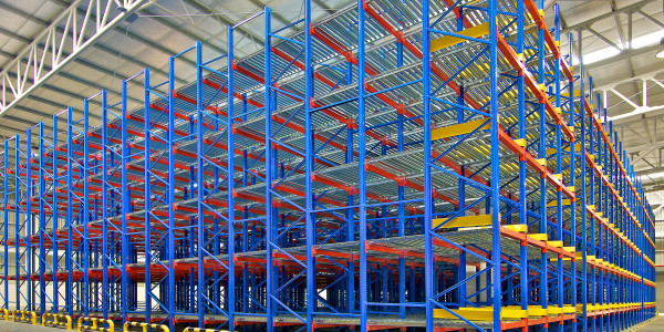 Pintar Fachadas de Naves Industriales, Fábricas y Almacenes en Reus · Pintura para Pintado de Naves, Fábricas y Grandes Estructuras
